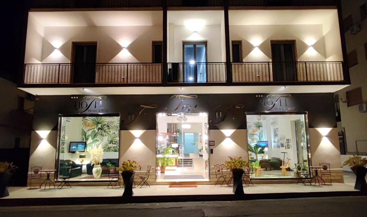 Hotel Tea Deluxe - Praia プラーイア・ア・マーレ エクステリア 写真